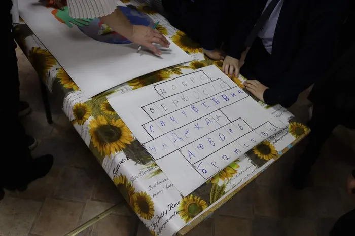 ph-elZph39IiiQxYIL9lOawO9BHOjyn-tSzLqIj4DF3NRLtUNT6COSdSbcoFwI1b0u7WzjbmF_iiRtA4ed4IxsKi